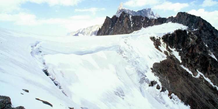 Maltempo, pericolo valanghe in montagna. Esperto: “No a escursioni”