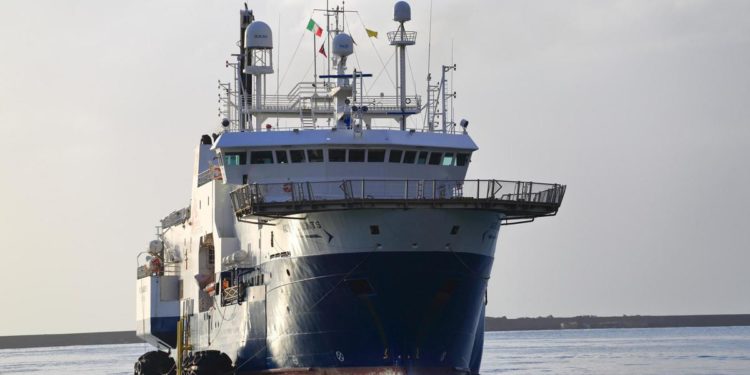 Migranti, Geo Barents arrivata a Taranto: non avrebbe violato decreto