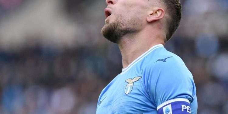Ciro Immobile, infortunio durante Sassuolo-Lazio: come sta, le condizioni
