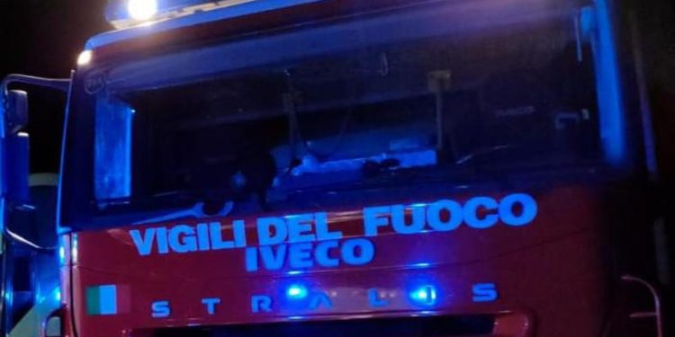 Incidente, scontro tra mezzi pesanti su A4: un morto