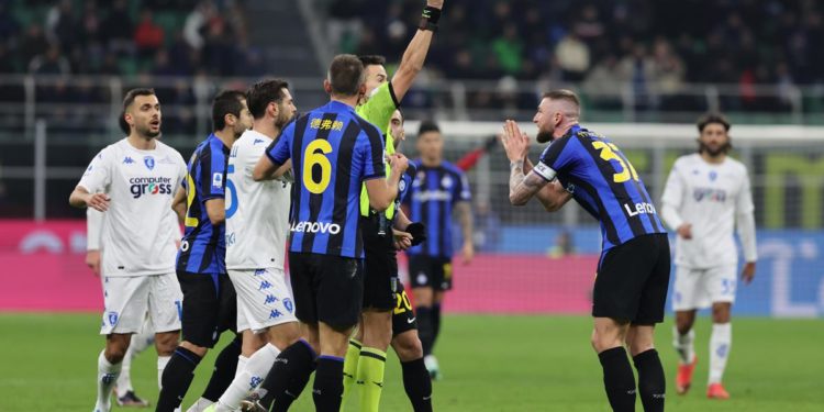 Inter-Empoli 0-1, Skriniar espulso e gol di Baldanzi