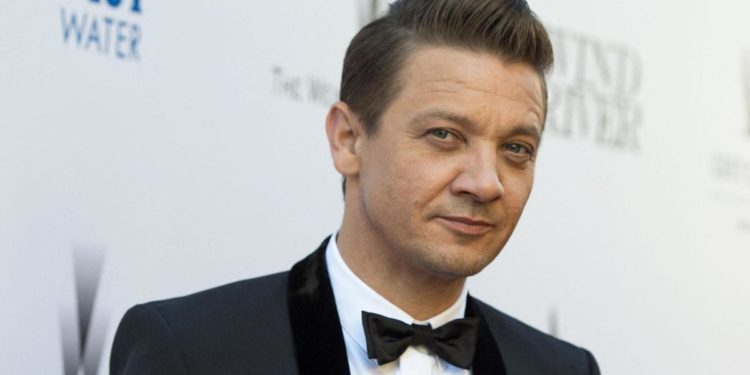 Jeremy Renner di Avengers rischia amputazione della gamba