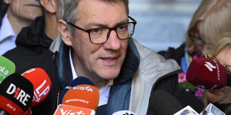 Lavoro, Landini: “Settimana 4 giorni obiettivo strategico sindacato”