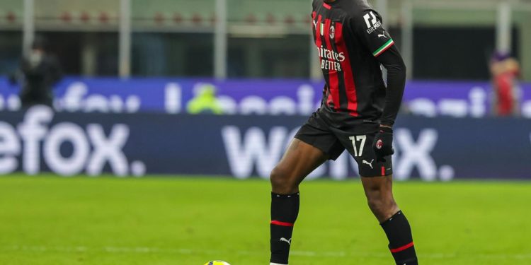 Lecce-Milan 2-2, rimonta rossonera con Leao e Calabria