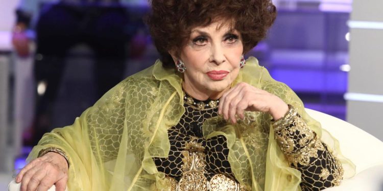 Lollobrigida, aperto il testamento: il patrimonio diviso per due