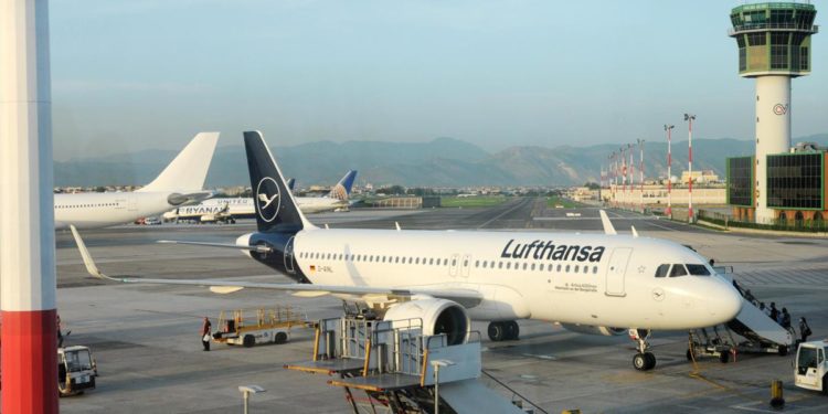 Lufthansa, un colosso da 107 mila dipendenti e 360 aerei