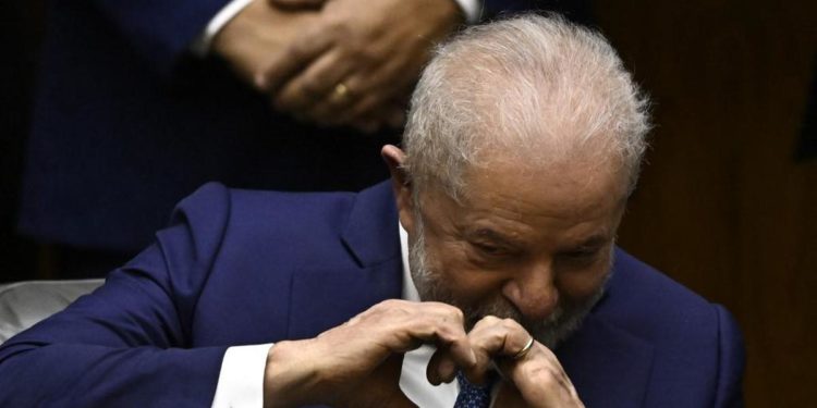 Brasile, Lula ha giurato come presidente