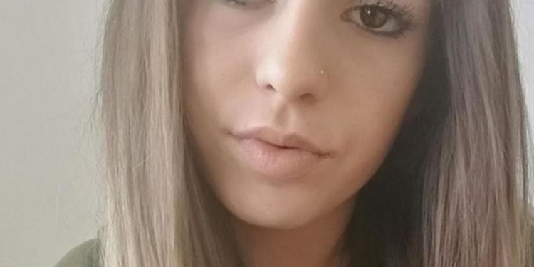 Caso Pamela, madre in aula con foto choc. Sfiorato lo scontro con Oseghale