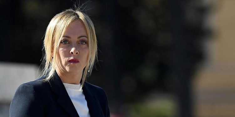 Meloni in Algeria, l’omaggio a Mattei e il piano per l’Africa