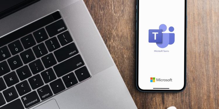 Microsoft in down, problemi di accesso a servizi Teams e Outlook