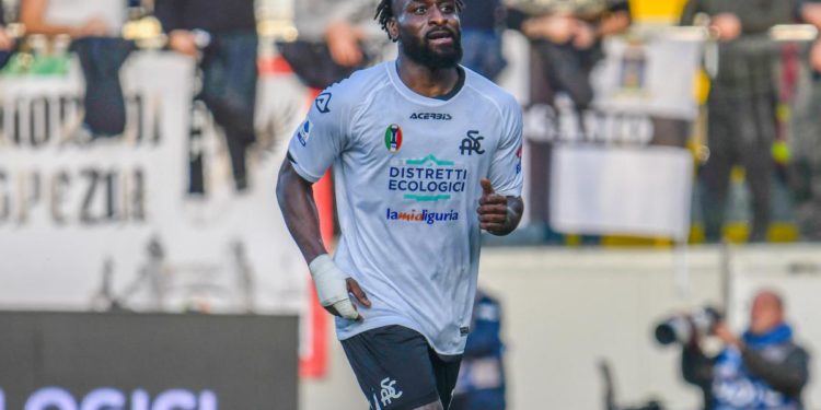 Torino-Spezia 0-1, gol di Nzola su rigore