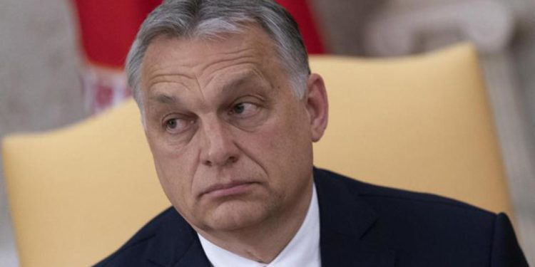 Ungheria, destituiti 170 ufficiali: “Cacciati perché filo Nato”