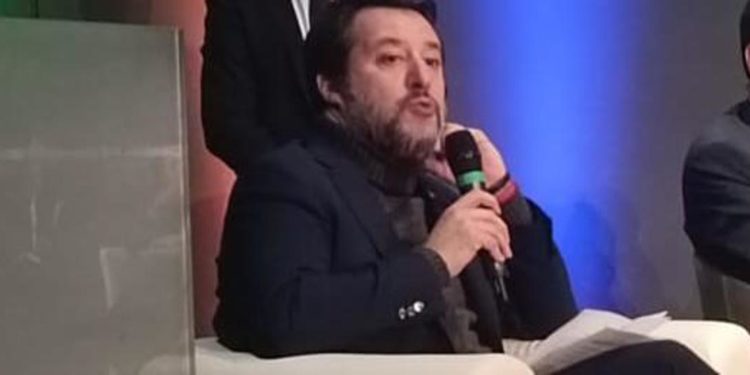 Salvini, ‘attrarre investimenti privati’