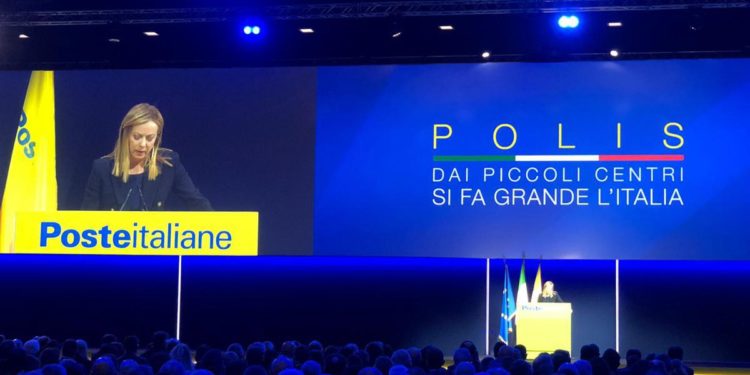 Governo, Meloni: “Al lavoro per unire Italia, no cittadini serie A e B”