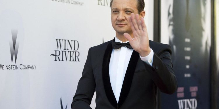 Jeremy Renner a casa, “ma per riprendersi serviranno almeno due anni”