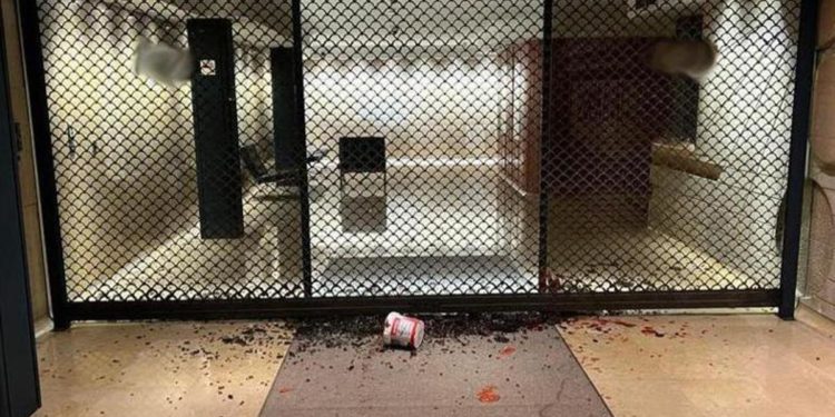 Attacco sedi diplomatiche, pm Roma indaga per terrorismo