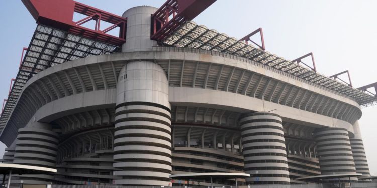 Supercoppa, Sgarbi: “S.Siro sarebbe stato luogo naturale, prima di abbatterlo”