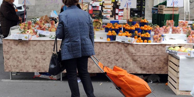 Inflazione, prezzi +8,1% nel 2022: aumento più alto da 1985