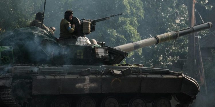 Ucraina, Biden-Scholz: “Carri armati Bradley e Marder a Kiev”