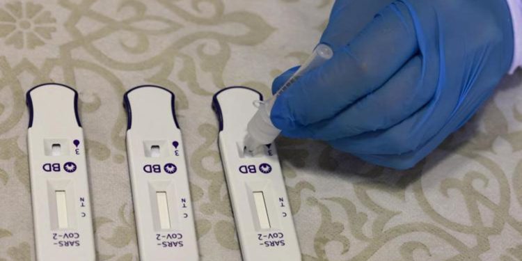 Covid, Iss: rischio forme gravi 7 volte maggiore per non vaccinati mai infettati