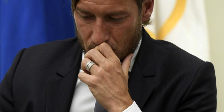 “Totti all’esame dell’Antiriciclaggio per bonifici sospetti a casinò”