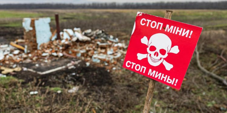 Ucraina: “Guerra ha creato più grande campo minato al mondo”