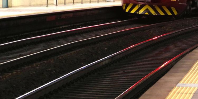 Monza, 15enne spinto sotto treno a Seregno: fermati due minorenni