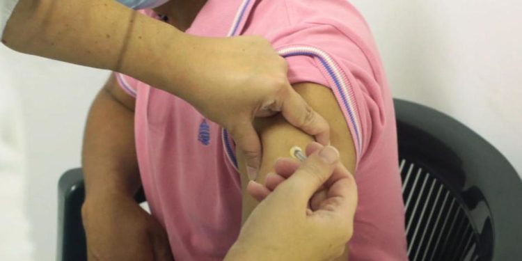 Covid Kraken, Pistello: “Un anno da ultima dose vaccino è troppo”