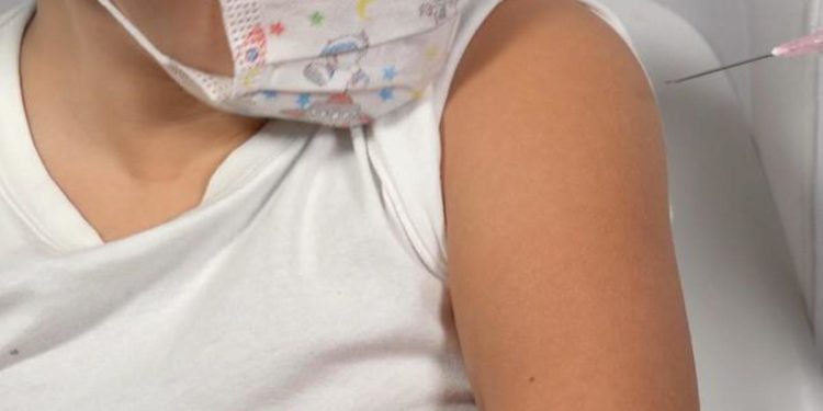 Covid, ok a vaccino Omicron 4-5 in bimbi 5-11 anni: la circolare