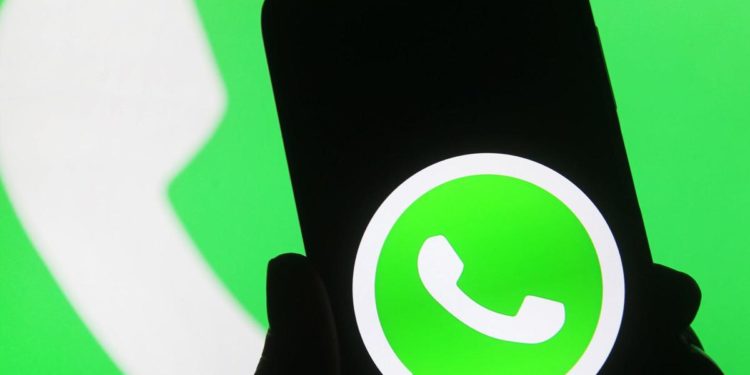 WhatsApp, multa in Irlanda: cosa sappiamo