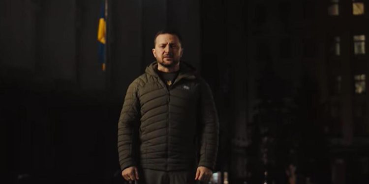 Ucraina, Zelensky: “Nel 2023 lotta fino alla vittoria”