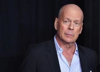 Bruce Willis malato, soffre di demenza frontotemporale: “Non c’è cura”