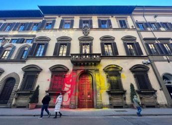 Firenze, imbrattata sede Consiglio regionale: denunciati quattro attivisti