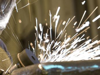 Incentivi imprese e tutela consumatori, via libera a nuove regole