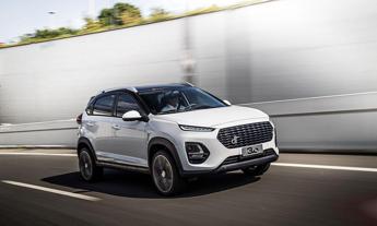 Nuova DR 3.0: nuovo look per il SUV compatto