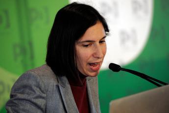 Pd, Schlein: “Insulti antisemiti per il mio naso”