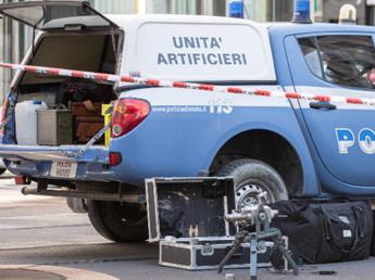 Roma, rientrato allarme bomba: era pacco abbandonato in strada