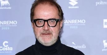 Sanremo 2023, Coletta: “Bacio Rosa Chemical-Fedez? Meglio quello di Morandi con Anna”