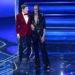 Sanremo 2023, Morandi su uno sgabello balla con la Egonu