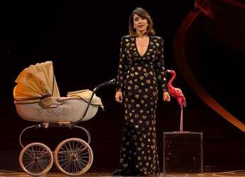 Sanremo 2023, il potente monologo di Chiara Francini tra paure e speranze delle madri mancate