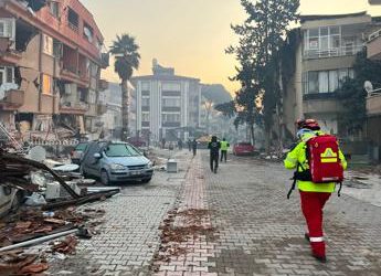 Terremoto Turchia Siria, medico italiano: “Molti bimbi morti, situazione drammatica”