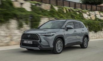 Toyota Corolla Cross: un nuovo motore full hybrid
