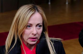 Ucraina, Meloni al G7: “Contrastare la narrazione di Putin”