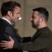 Ucraina, Zelensky e Macron insieme a Bruxelles