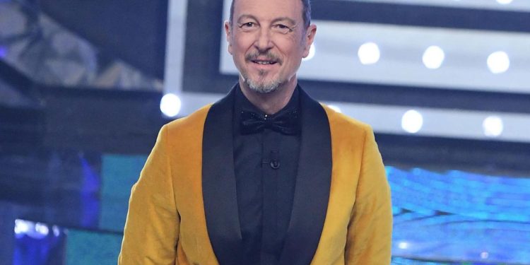Sanremo 2024, Amadeus da Fiorello gioca su spoiler: “Festival si farà all’Ariston”