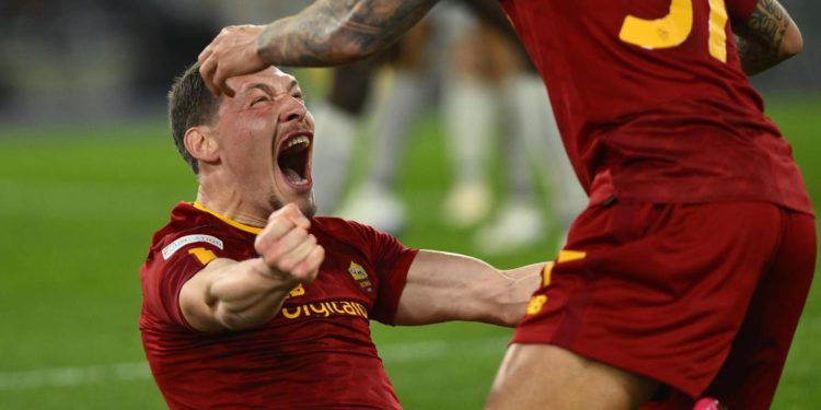 Europa League, Roma-Salisburgo 2-0: giallorossi agli ottavi