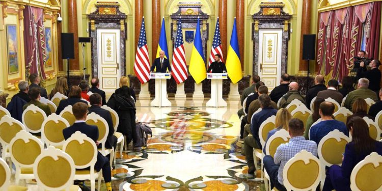 Ucraina, cosa hanno detto Zelensky e Biden