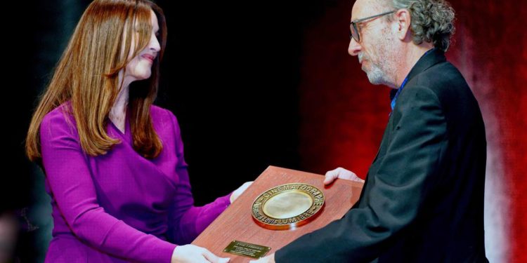 “Tim Burton e Monica Bellucci sono una coppia”