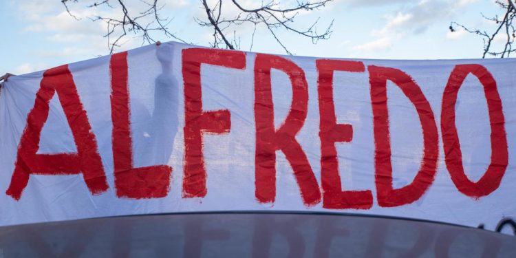 Cospito, chiamata anonima al Carlino: minacciato grave attentato a Bologna