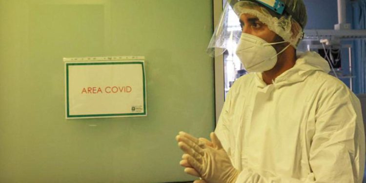 Covid oggi Lazio, 625 contagi e 5 morti. A Roma 394 nuovi casi